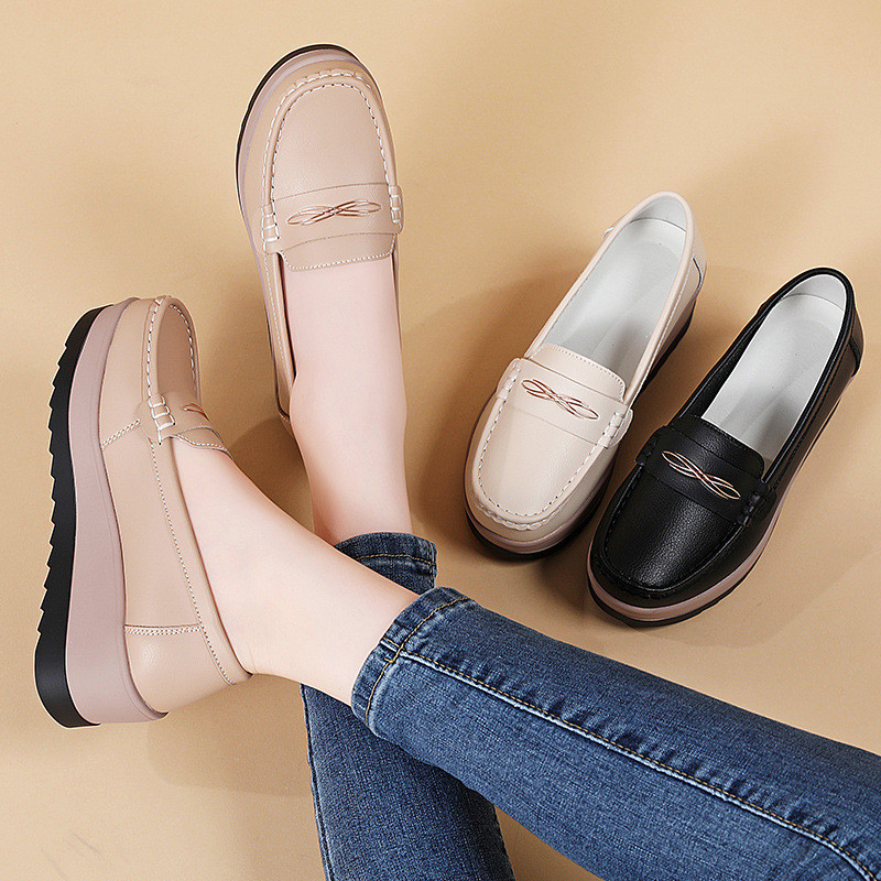 รองเท้าผู้หญิงขนาดใหญ่ฤดูใบไม้ร่วงรองเท้าเดียวผู้หญิงแฟชั่นหนาSoled All-Matchรองเท้าแม่ผู้หญิงAnti-S