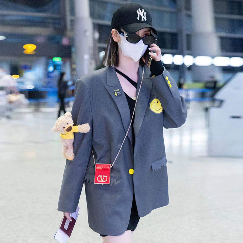 เสื้อกระโปรงแบบหมี Super Limited Smiley Hug Arm Bear Suit สไตล์ 13 De Marzo