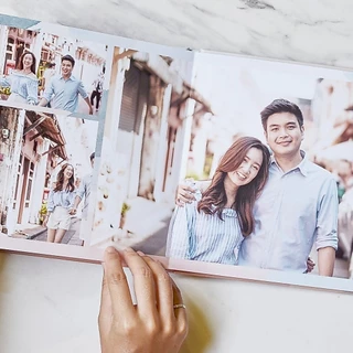 Photobook: โฟโต้บุ๊คปกแข็ง 8x8 ทำเองบนแอป - ของขวัญให้แฟน ผู้หญิง ผู้ชาย วันเกิด ชิ้นเดียวในโลก