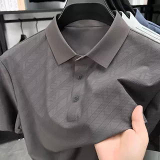 Chaistyle เสื้อโปโลผู้ชาย รุ่นใหม่ฤดูร้อน ระบายอากาศได้ดี ผ้าไอซ์ซิลค์ แขนสั้นพิมพ์ลายทาง แห้งเร็ว ชุดคุณพ่อวัยกลางคน