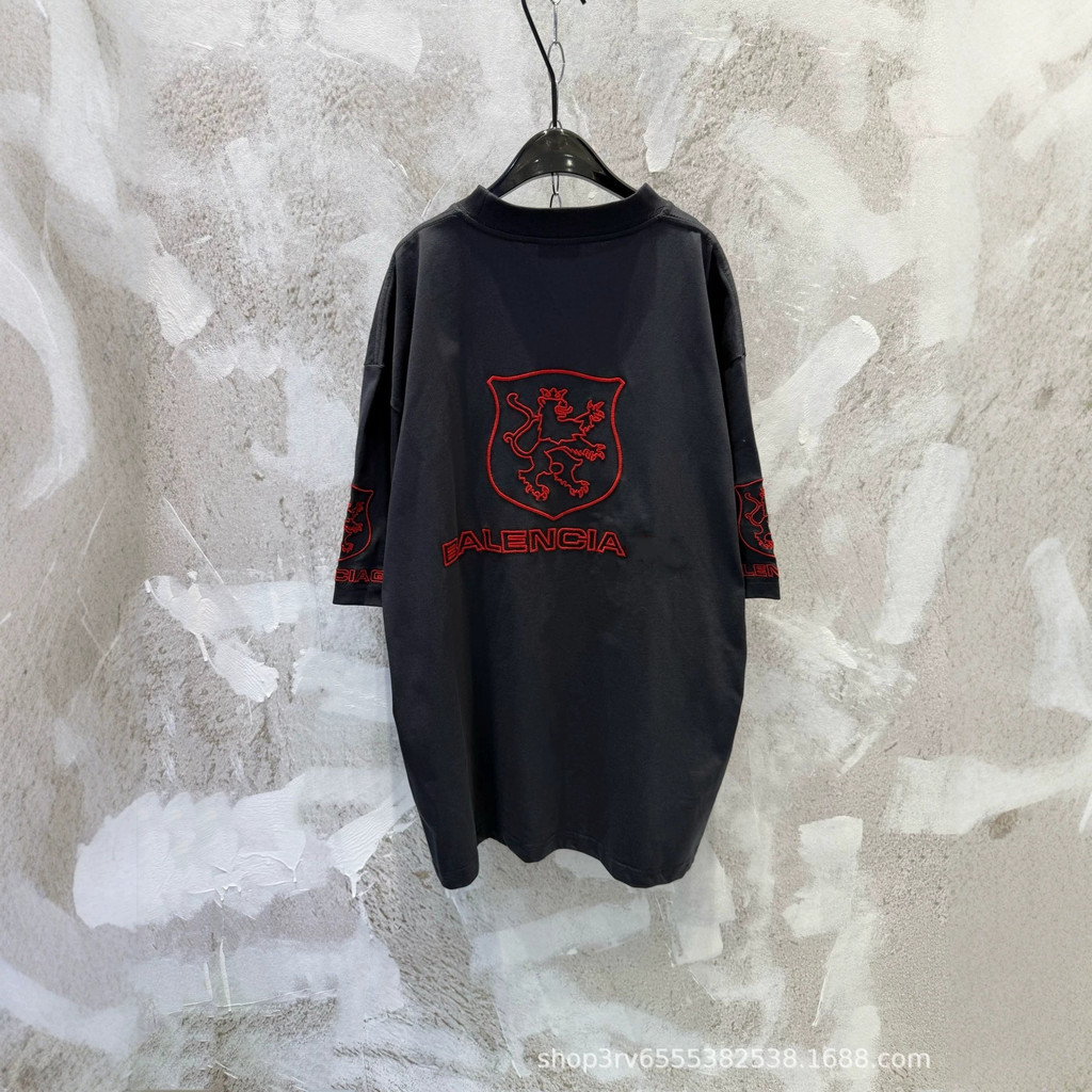 WS0W BA8+Lion Club ปักล้างเสื้อยืดแขนสั้นผู้ชายผู้หญิงสไตล์เดียวกัน High Street Trend