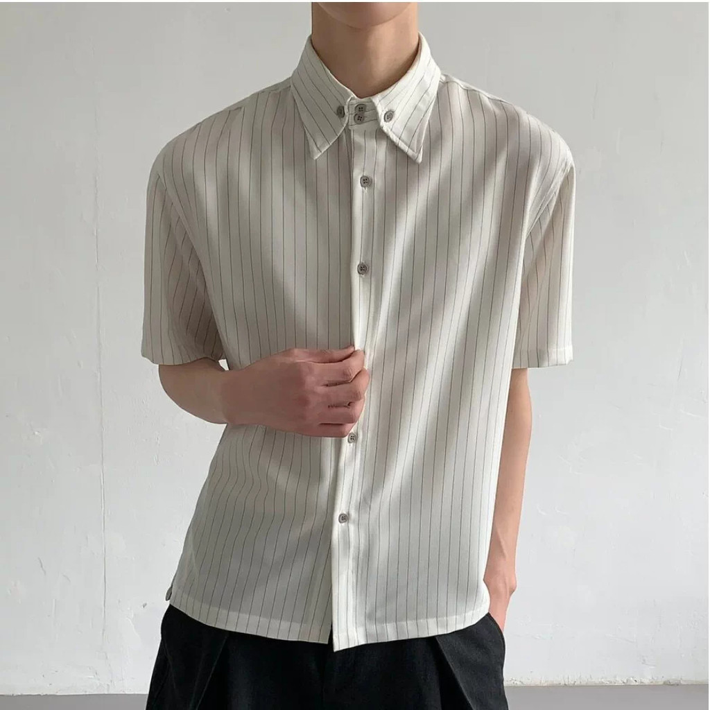 DELTABLUE เสื้อเชิ้ตลายทางคอปกปุ่มหรูหราแบบอเมริกัน แขนสั้น รุ่นกล่องกว้างเล็กน้อย H13