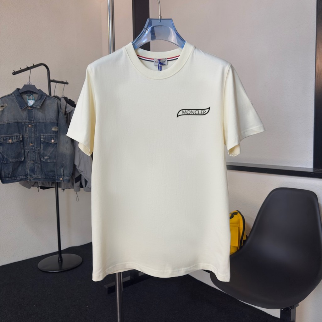 Moncler/Moncler/2026 คลาสสิกรอบคอแขนสั้นเสื้อยืดผู้ชายผู้หญิงสไตล์ Raglan แขนเสื้อ Commuter สีผ้าฝ้า