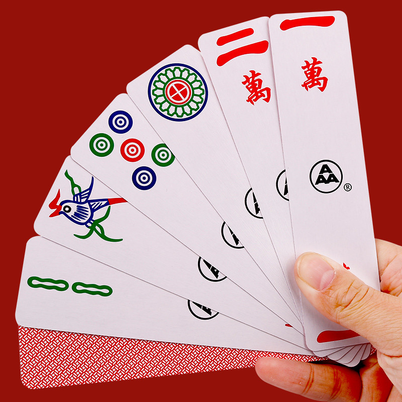 สาม A Solitaire ไพ่นกกระจอกเล่นไพ่ 108 ชิ้น Travel Mini Mahjong Solitaire ฟรี 2 สีแบบพกพา Sparrow So