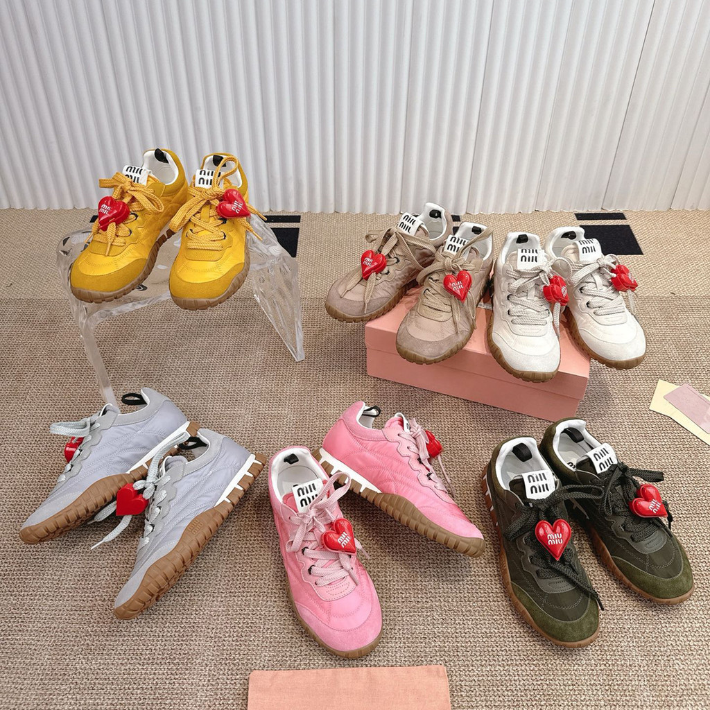 LG8X MIUMIU สไตล์ใหม่ Retro Forrest Gump รองเท้า All-Match ของแท้หนังยางรองเท้าสบายๆหนา Soled บิสกิต