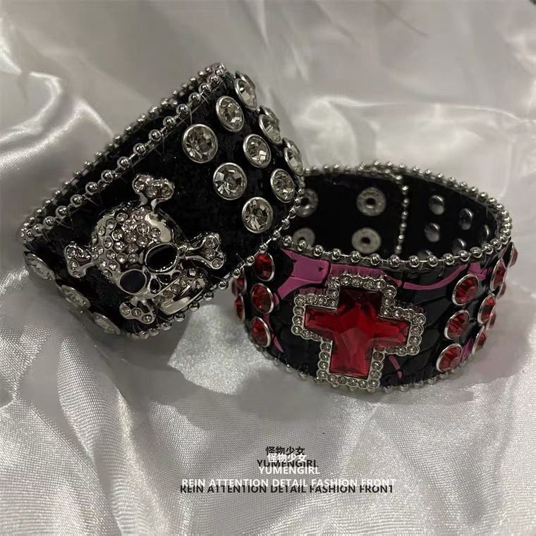 Decadent Sense Skull Cross Bracelet Sequins Asian Culture Hot Girl Rivets Punk Rock Bracelet Bracele