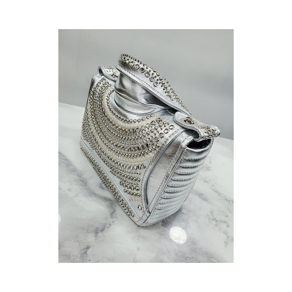 Hong Kong Direct Mail อินเทรนด์หรูหรา Moschino Moschino Ladies Logo รายละเอียดกระเป๋า Messenger