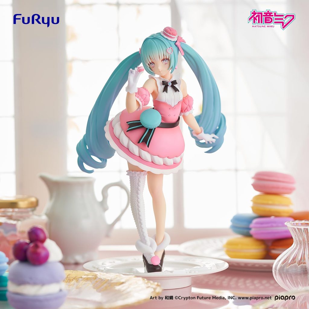 พร้อมส่ง Furyu VOCALOID Hatsune Miku Sweet Macaron Scenery Figure