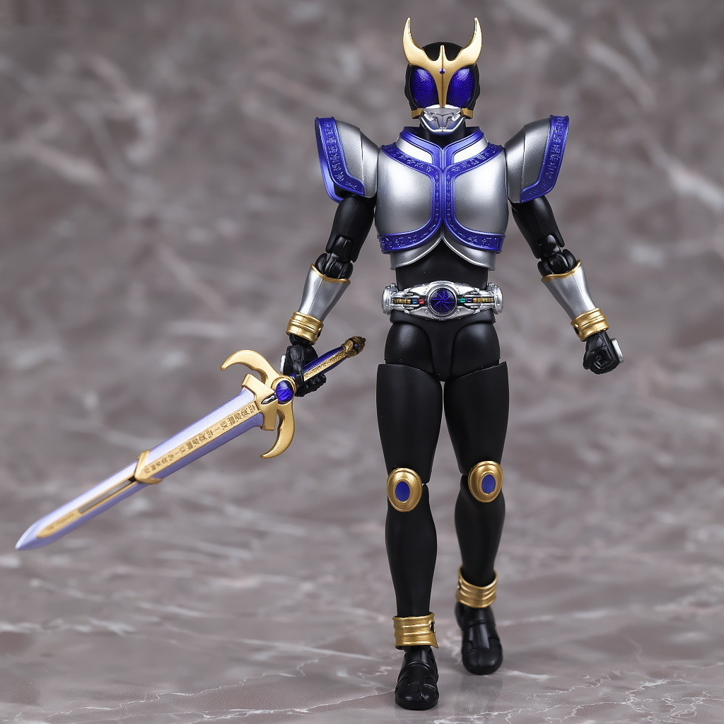 ในประเทศ KO Kuuga Titan รูปแบบจริงแกะสลักกระดูก Kuuga Kuuga Kamen Rider เคลื่อนย้ายได้เครื่องประดับ