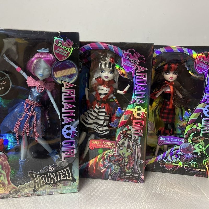 Barbie High School Strange High Series Pass Doll ตุ๊กตาบาร์บี้ชุด Monster High School Doll