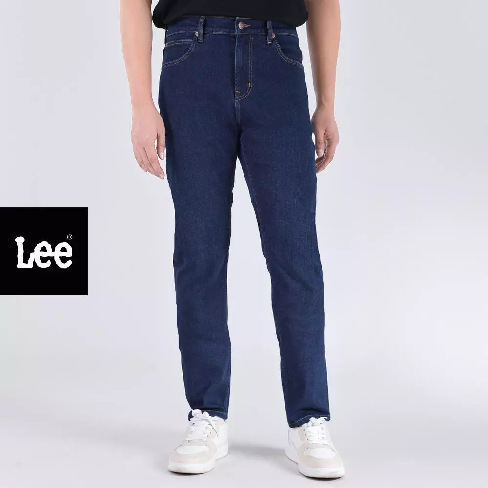 LEE กางเกงยีนส์ผู้ชาย เอวกลาง ทรงตรง รุ่น LE S326MEDDF05 สียีนส์เข้ม