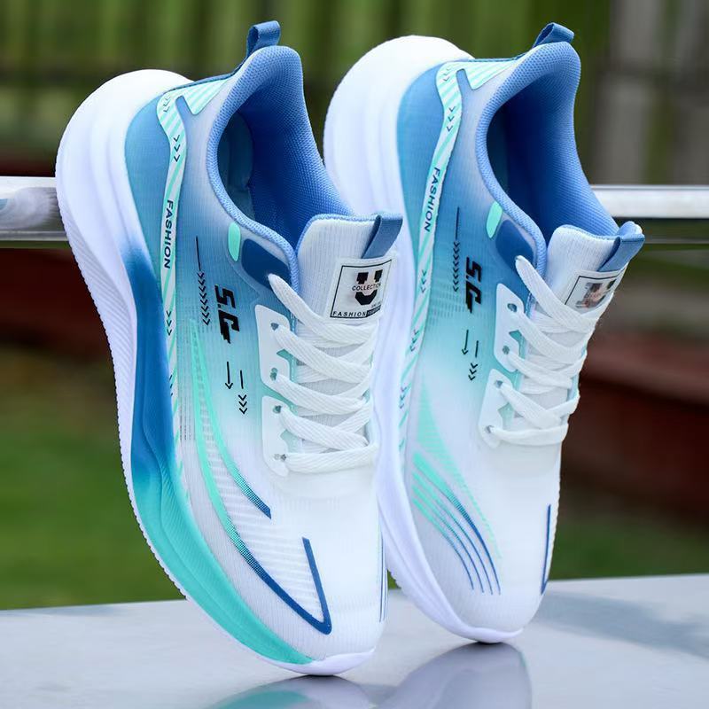 นักเรียนกีฬารองเท้าวิ่งผู้ชาย Shock-Absorbing Breathable Upper