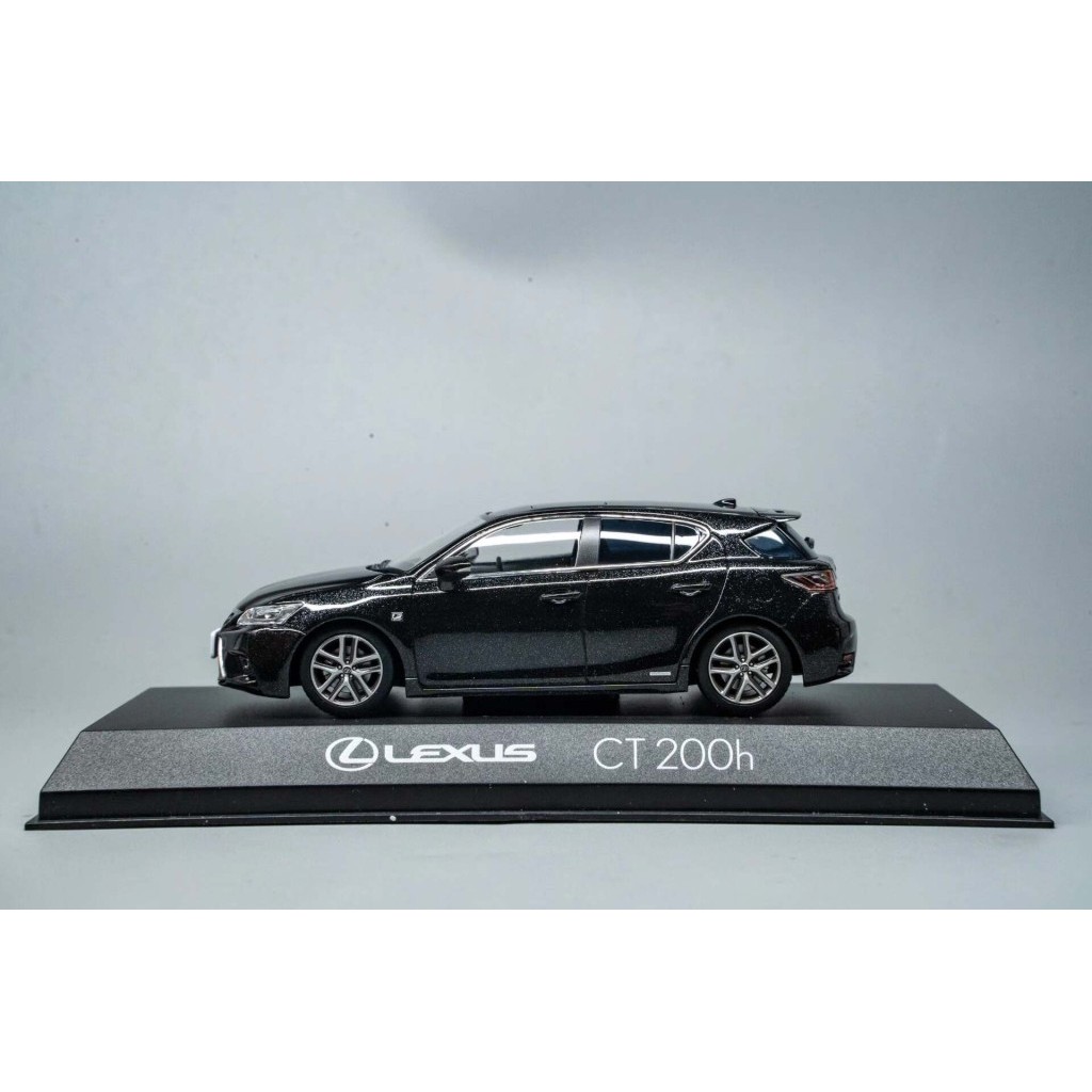 [สต๊อกพร้อม] Jingshang 1/43 Lexus CT200h KYOSHO CT200h รุ่น F-sport สีดํา สินค้าใหม่ ภาพถ่าย