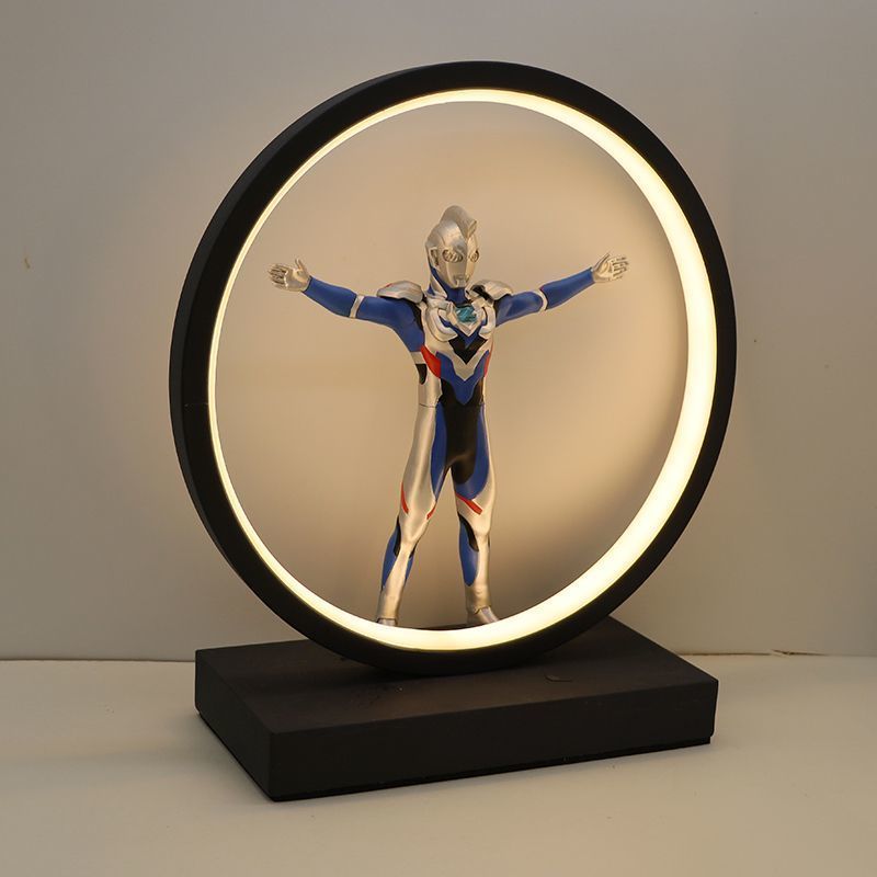 Zeta Ultraman โคมไฟตั้งโต๊ะ Superman Night Light Boy ห้องเด็กห้องนอนโคมไฟข้างเตียง 678th ของขวัญวันเ