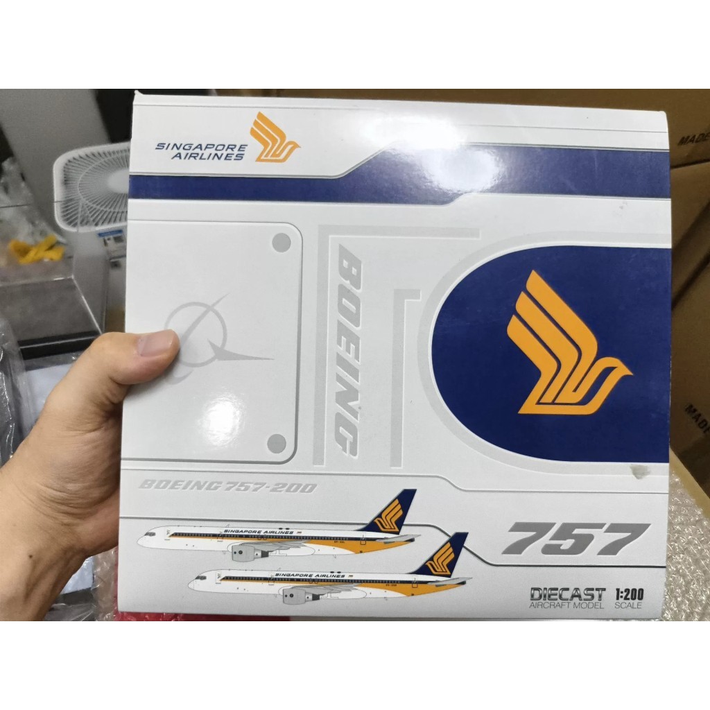 [สต๊อกพร้อม] jc wing 1/200 Boees 757-200 Singapore Airlines Normal Unpacking Back Box, Good Color Fi