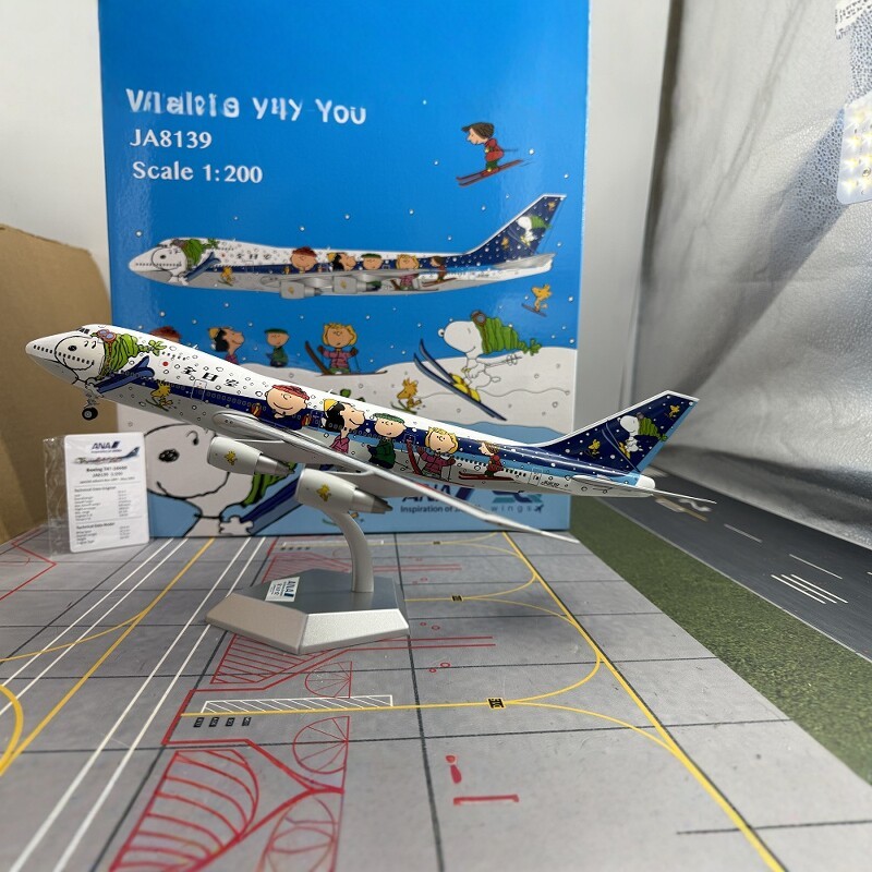 พร้อมส่ง เครื่องบินโลหะผสม รุ่น SQ Wings 100/200 All Nikko B747-100SR Snoopy JA8139