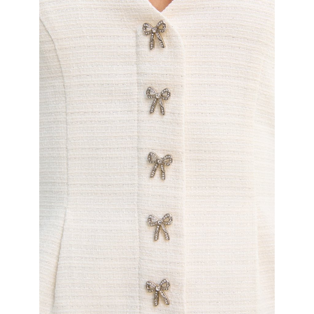 [Pomelo] เสื้อคล้องคอดีเทลกระดุมโบว์ / Halter Vest Top with Bow Button Detail — صورة 5