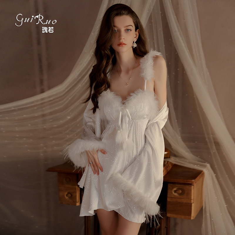 ชุดชั้นในเซ็กซี่และเสื้อนอนโรยประกายเงิน พร้อมเivers.Size 4419