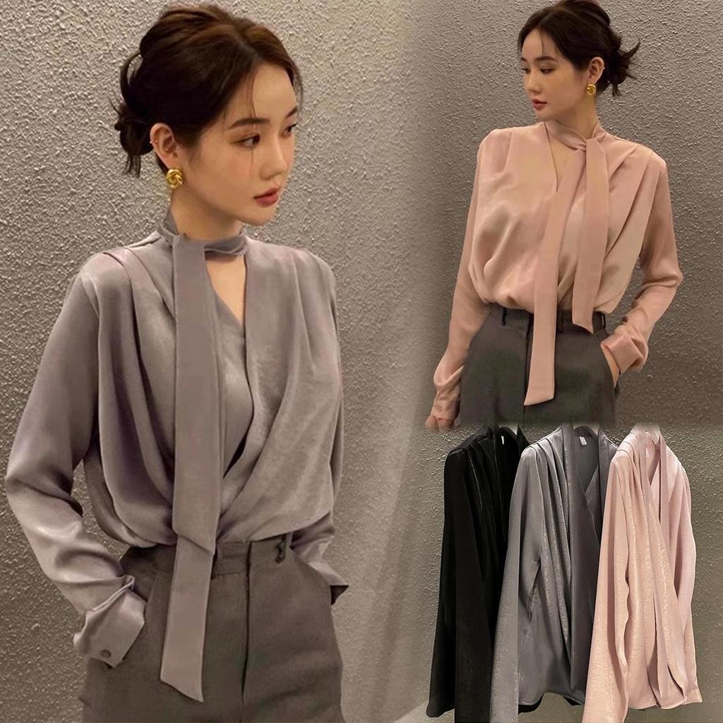 Chili Koko เสื้อเชิ้ตผ้าซาตินคอวีริบบิ้นคอฮอลเตอร์ เสื้อแขนยาวทรงหลวมใหม่สำหรับฤดูใบไม้ผลิและฤดูใบไม้ร่วง 99238