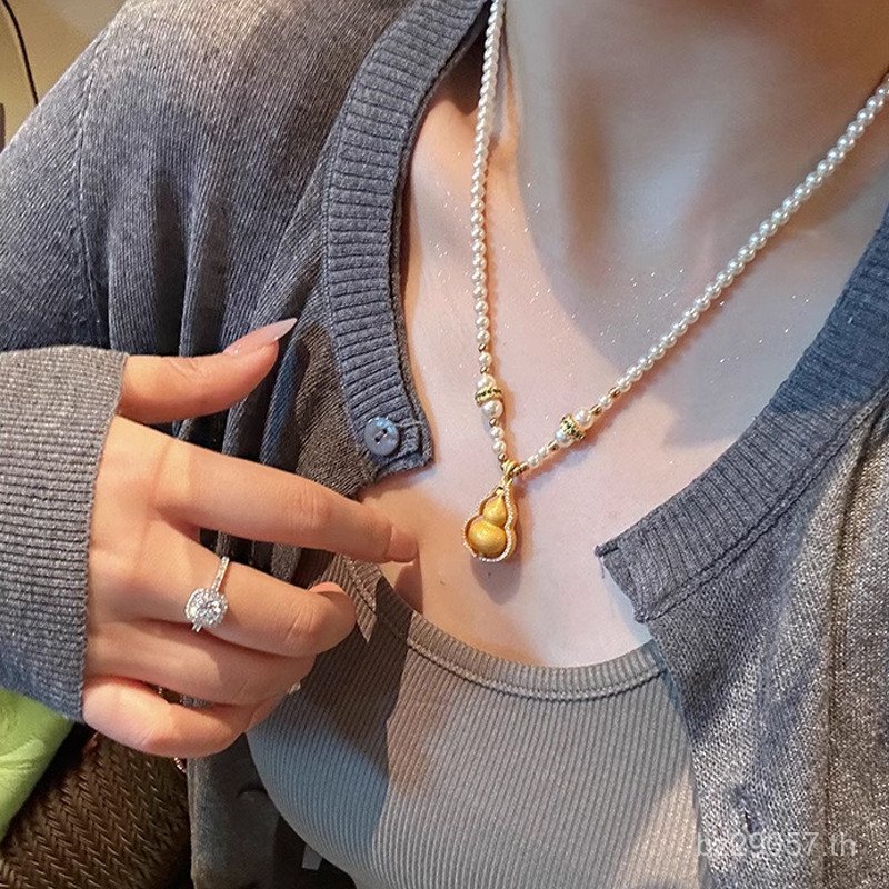 ทรายทองแสงหรูหราลูกปัดผู้หญิงยาวสร้อยคอมุกจี้Nicheอุปกรณ์เสริมเครื่องประดับAll-Match Gourdฤดูใบไม้ร่