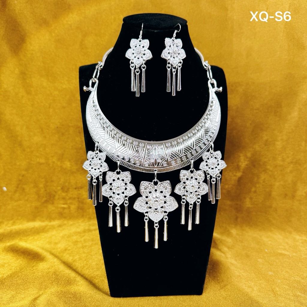Vintage jewelry  สําเพ็ง สร้อยชุดไทย พาหุรัด ราคาถูกชุดสร้อยคอคุณภาพสูงรวมถึงสร้อยคอและ ต่างหูเข็มหู