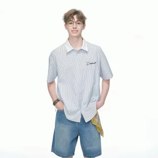 Chaistyle ลายทางตัดสี เสื้อเชิ้ต ฤดูร้อน หลวมสบาย แขนสั้น แบบอเมริกัน เทรนด์ ผ้าบางเบา สไตล์สตรีท ใส่ได้ทั้งชายและหญิง