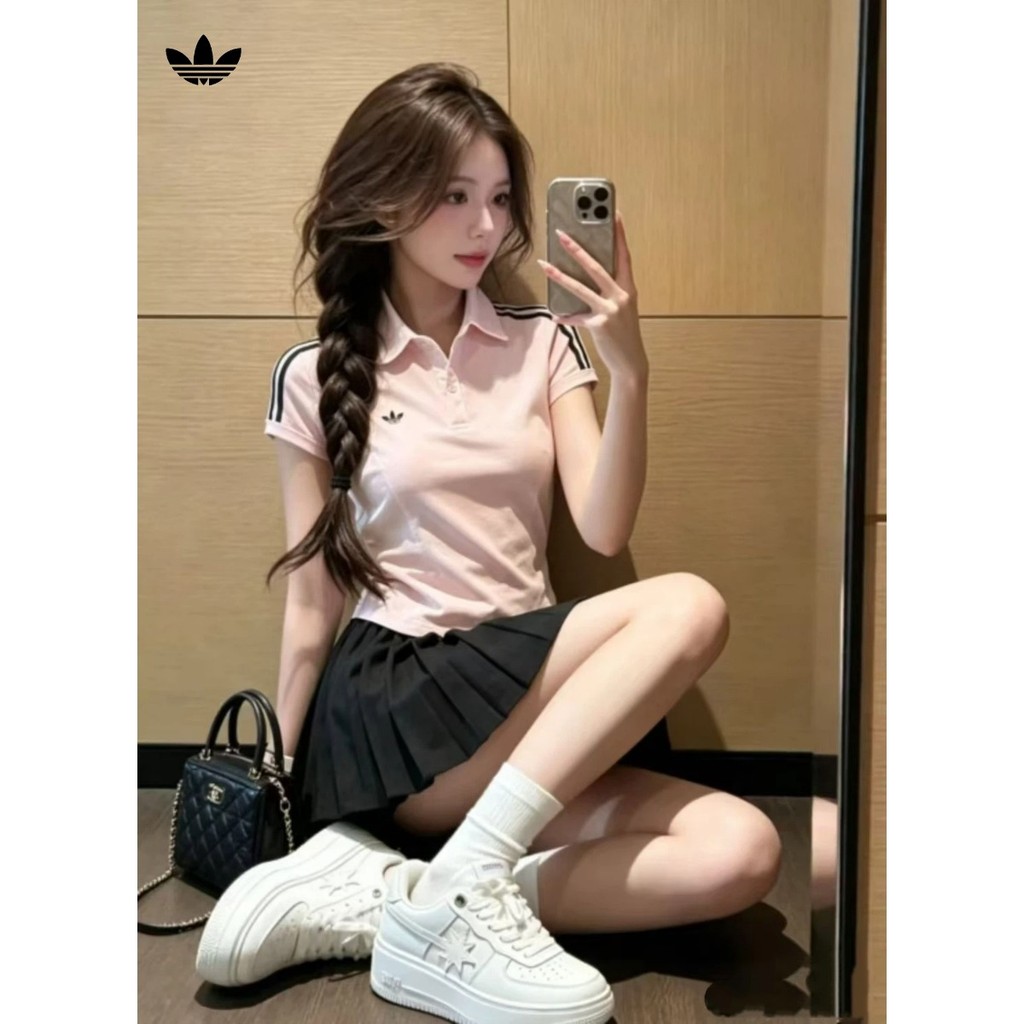 ADIDAS Ready StockAdidas เสื้อโปโลผู้หญิงลายทางปักแขนสั้นลําลองกีฬากลางแจ้งเสื้อโปโลด้านบน