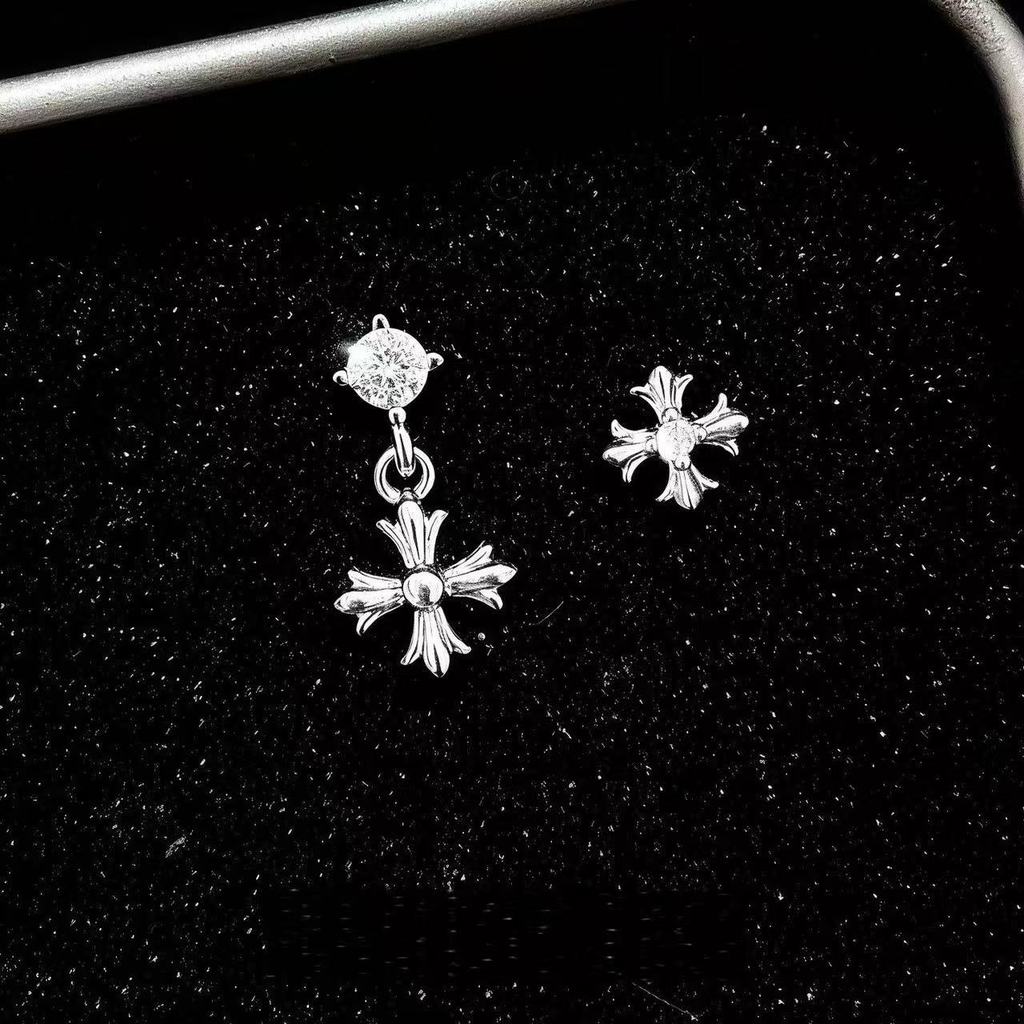 ผู้หญิง 1 คู่ Vogue โลหะผสมที่แตกต่างกัน CROSS จี้เกลียว CROSS Stud ต่างหู