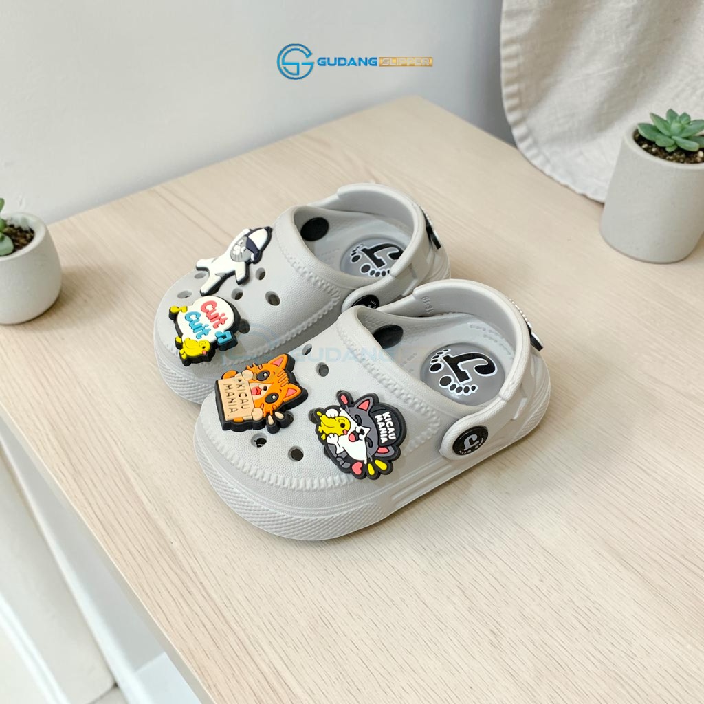 GS Sandals Kicau Mania Squeaky Sound Baim รองเท้าแตะสําหรับชาย Jibbitz ตัวการ์ตูน Viral ขนาด 18-23