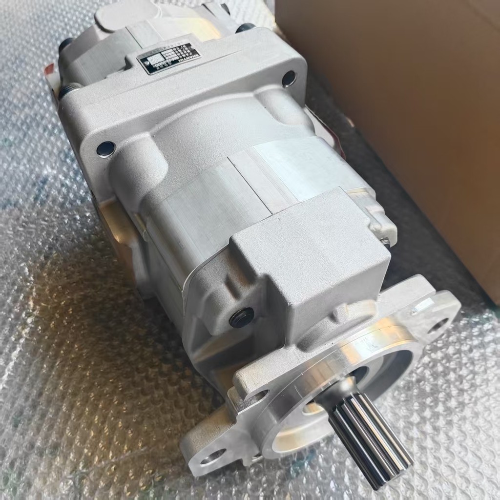เหมาะสําหรับ Komatsu WA470-3WA450L-3WF450-3 ล้อ Loader ปั๊มไฮดรอลิก 705-52-30280
