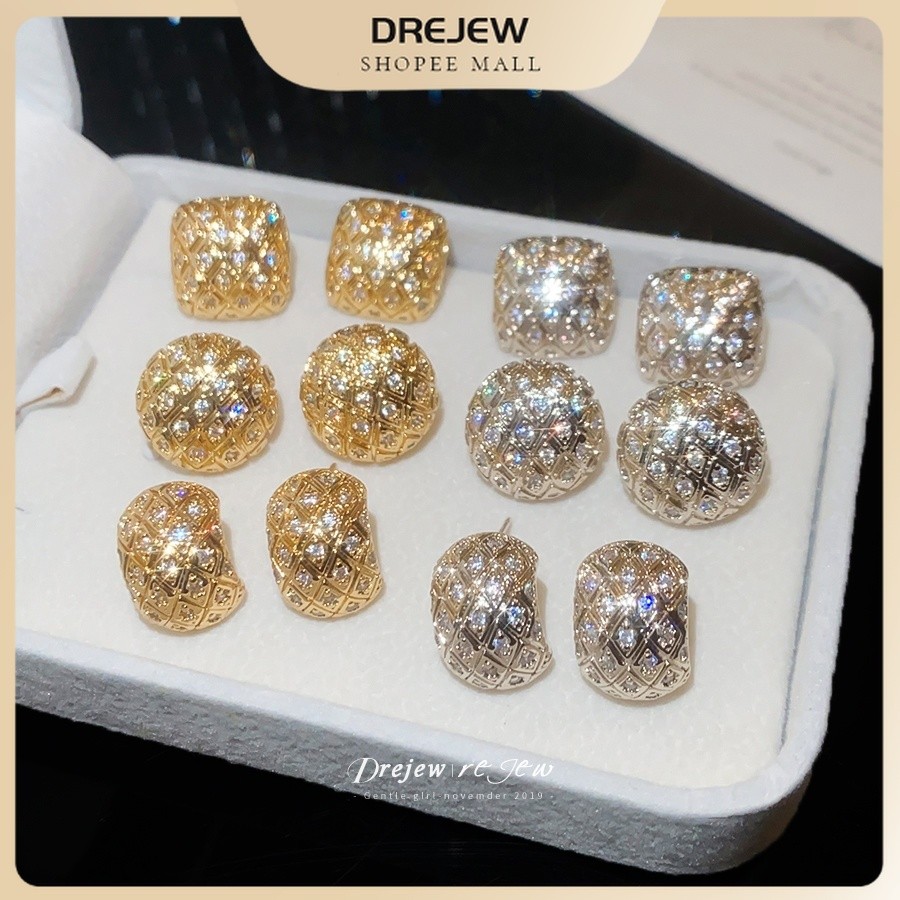 DREJEW ต่างหูสตั๊ดสแควร์รอบ C-Shape Rhombus Lattice Paved ต่างหูสตั๊ด Gorgeous สไตล์เงาสําหรับผู้หญิงสวมใส่ทุกวัน