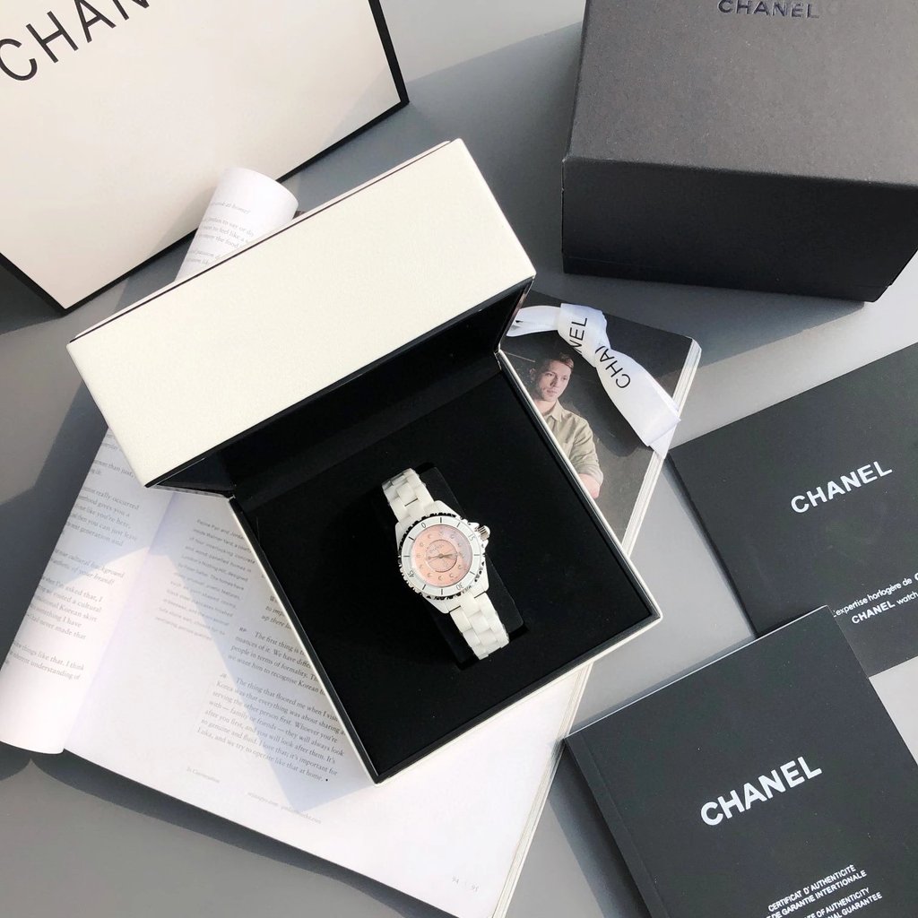 นาฬิกา Chanel J12 Series 33 นาฬิกา