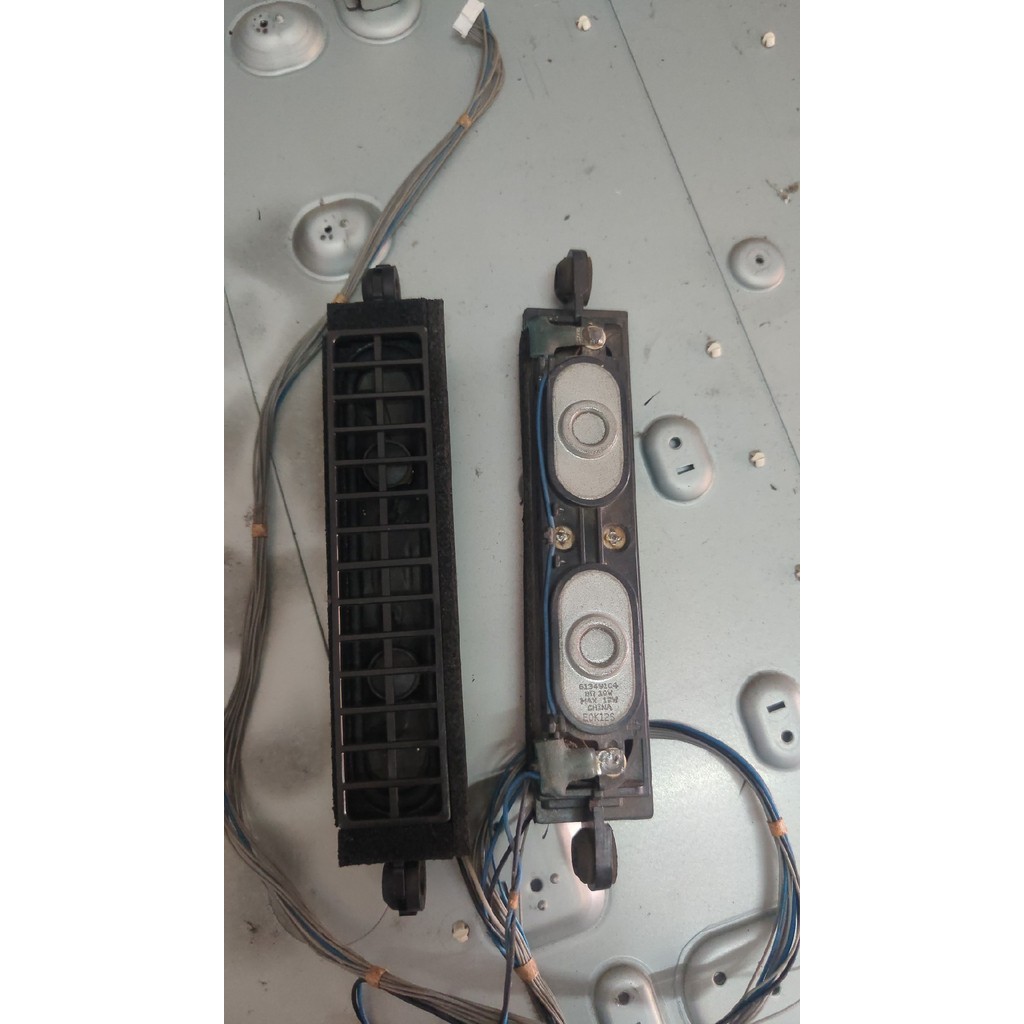 Original Disassembly Machine LG 47LD450-CA LCD TV Speaker 8Ω 10W หนึ่งคู่ราคาวัด