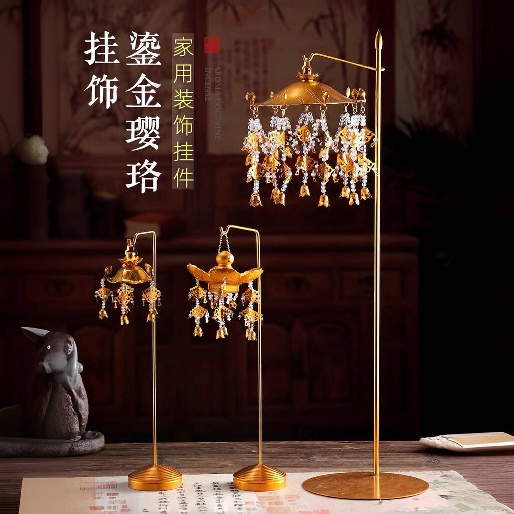 [3853คอลเลกชันประชากร]พระแท่นบูชาดอกไม้เสนอชุดปิดทองสร้อยคอดอกบัวสีทองตกแต่งสร้อยคอแบนเนอร์สมบัติโคม