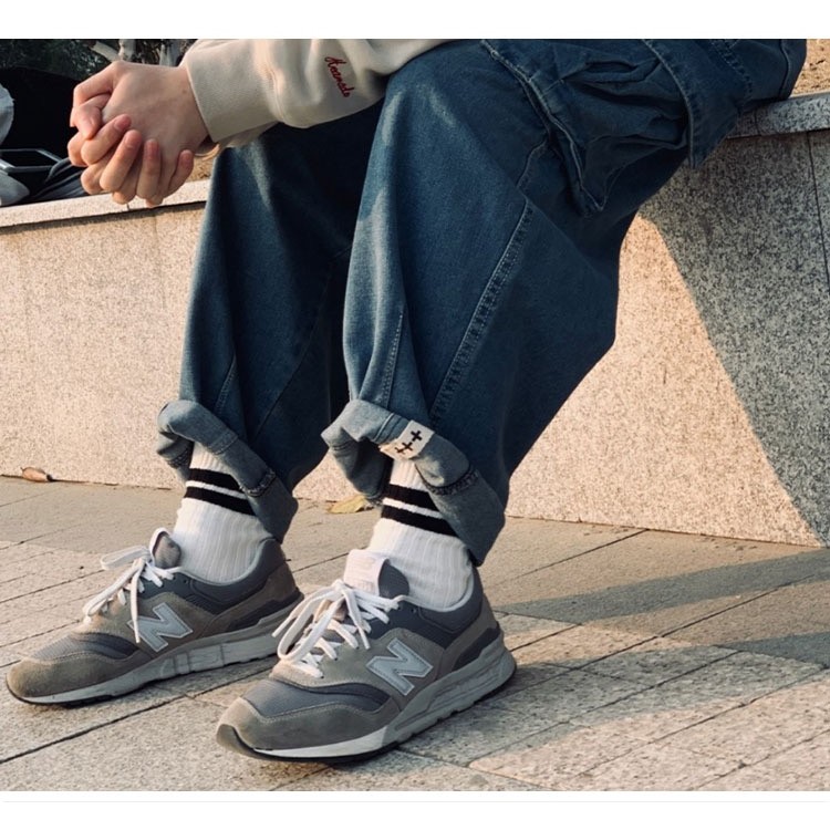 NEW BALANCE 997H Series รองเท้ากีฬายอดนิยมสำหรับผู้หญิง และผู้ชาย เหมาะสำหรับสวมใส่ทั่วไปและออกกำลัง