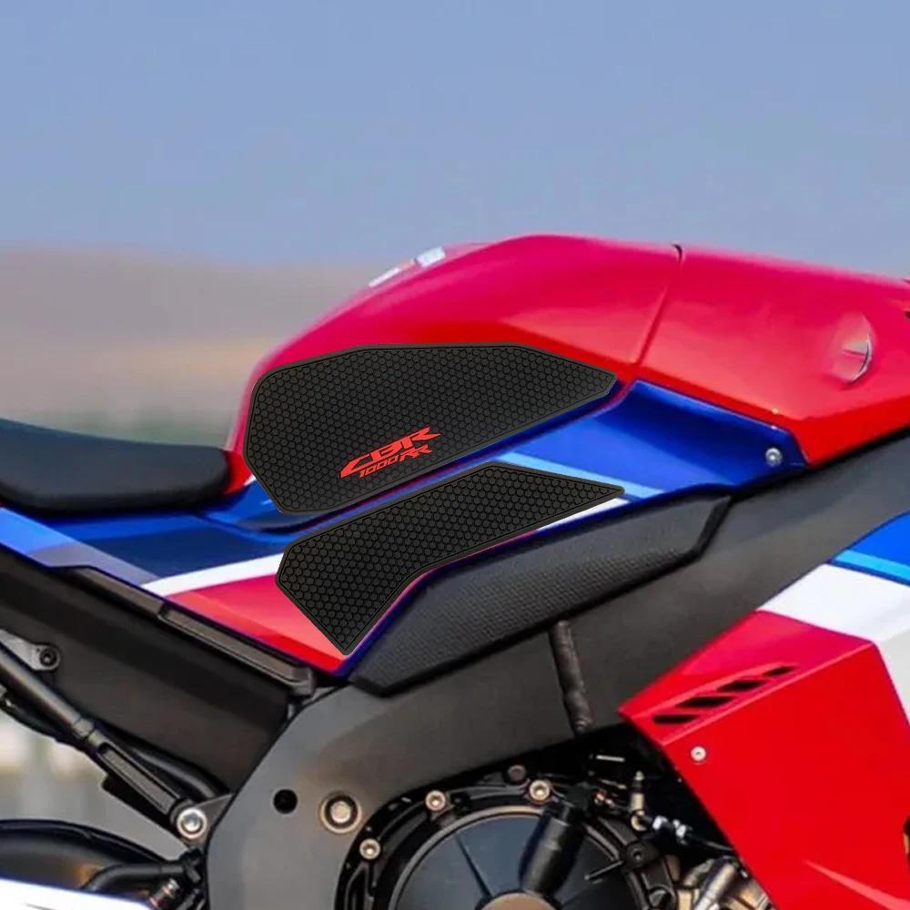 CBR1000RRR CBR1000RR-R CBR 1000RRR Fireblade SP 2020- รถจักรยานยนต์ลื่นด้านข้างการใช้ถังสติกเกอร์กัน