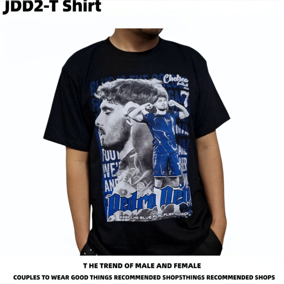 Pedro Neto เชลซีพิมพ์เสื้อยืด Dual Portrait Collage Blue Grunge Retro ผ้าฝ้ายขนาดใหญ่แฟนฟุตบอล Tee