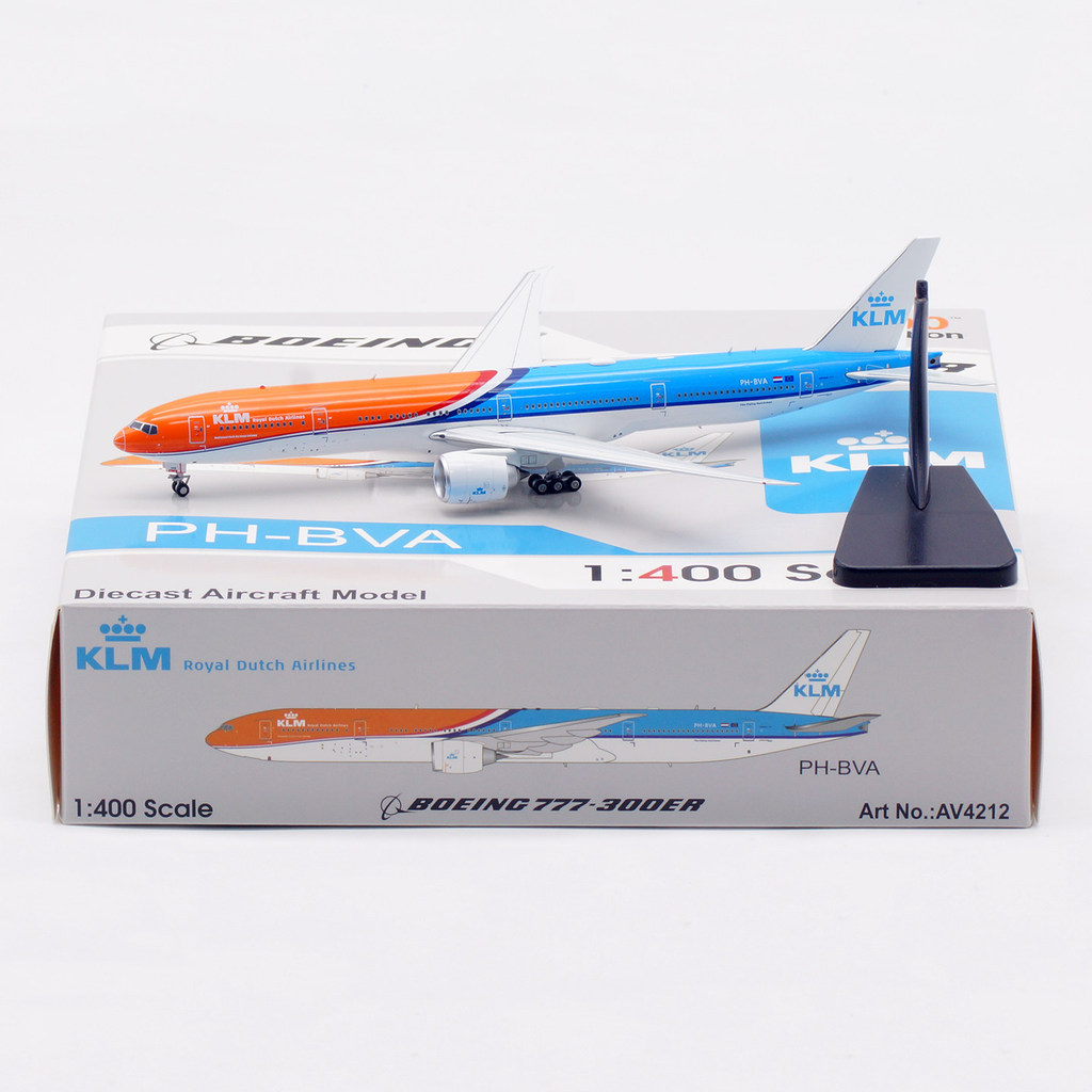 AVIATION 1/400 Holland Airlines KLM โบอิ้ง 777-300ER PH-BVA Landing Stand ถอดออกได้