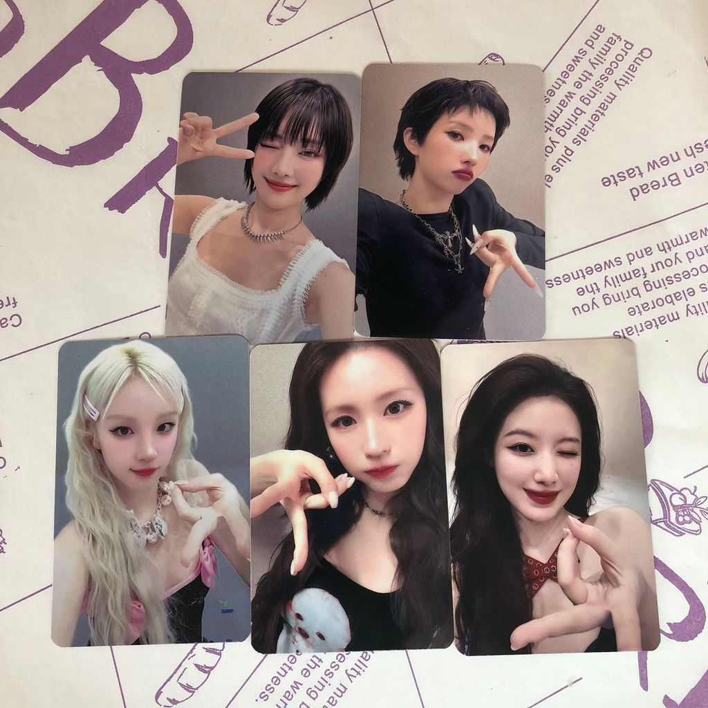 Idle Baby Japanese Series Song Yuqi Zhao Meiyeon Jin Minnie Ye Shuhuatian Xiaojuan Photocard