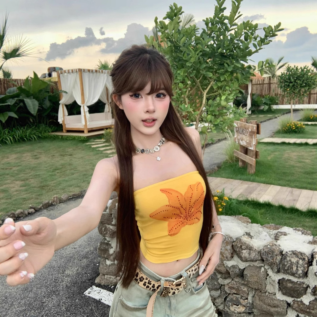🩷Hot.Bikini🩷พร้อมส่ง เสื้อเกาะอก+บราคล้อง สีสดใน ลายดอกไม้ เสื้อกล้าม มอลส เซ็กซี่ ใส่สบาย COD