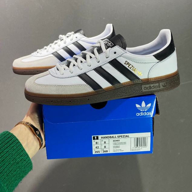 Spezial รองเท้ากีฬาสไตล์คลาสสิกเรโทรสำหรับผู้ชายและผู้หญิง IE3403