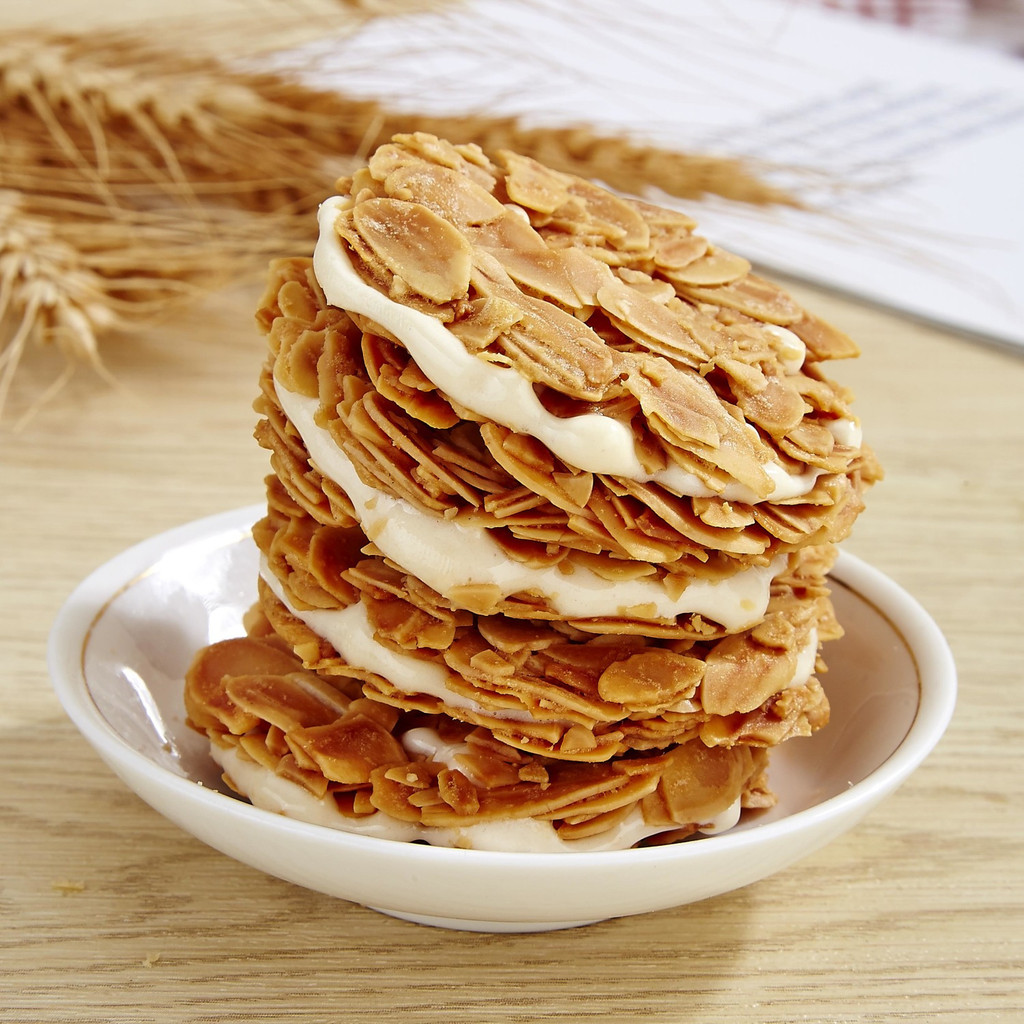 สินค้าใหม่พร้อมสต็อก Tonsand Sandwich Crisp Nougat Almond Sandwich Crisp Soft Sandwich Crisp Brushed