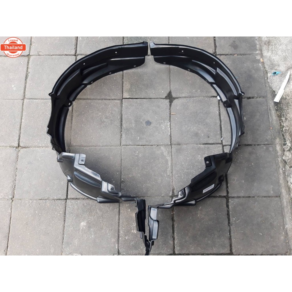 พลาสติกซุ้มล้อหน้าToyota altis year2001-2018 zze121 zze141 zze171