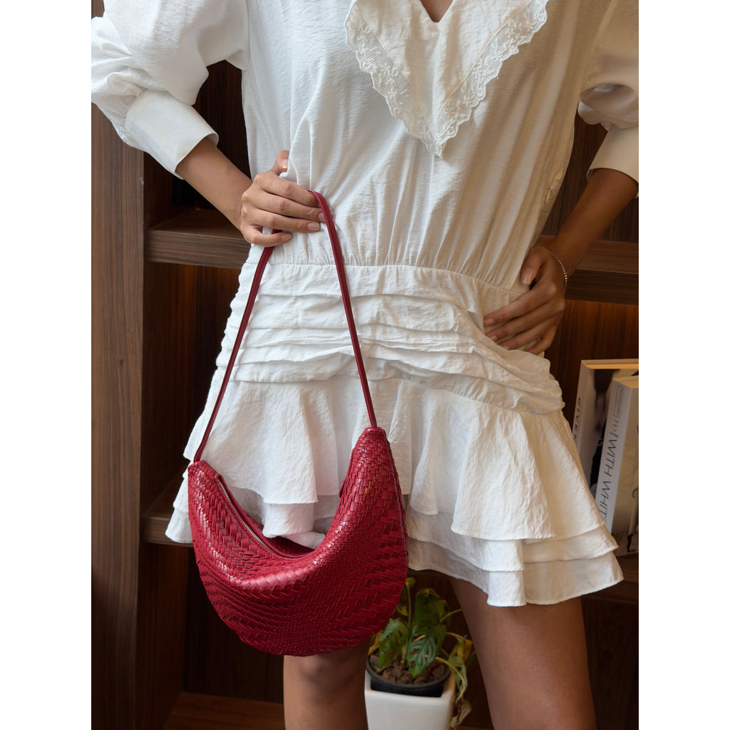 Muse Aria - Anita Hobo Weave Shoulder Bag กระเป๋าหนังวัวแท้