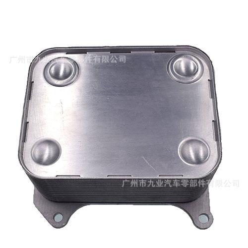 3C3Z-6A642-CA เหมาะสําหรับ Ford ดีเซลเครื่องยนต์น้ํามัน Cooler F250 F350 F450 F550 6.0 ลิตร