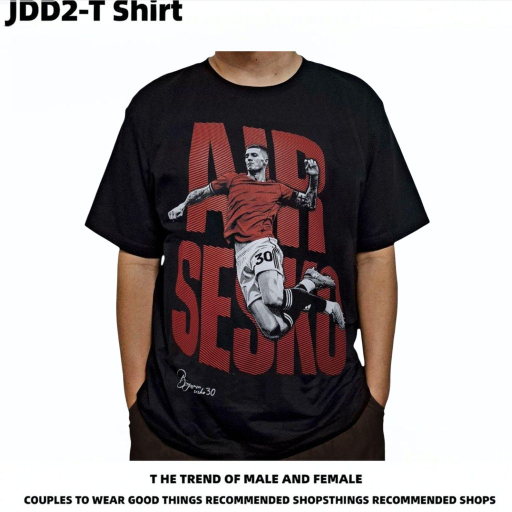Retro Benjamin Sesko Flying Pose Graphic Tee Single Front Print Air Sesko Nickame Streetwear เสื้อยื