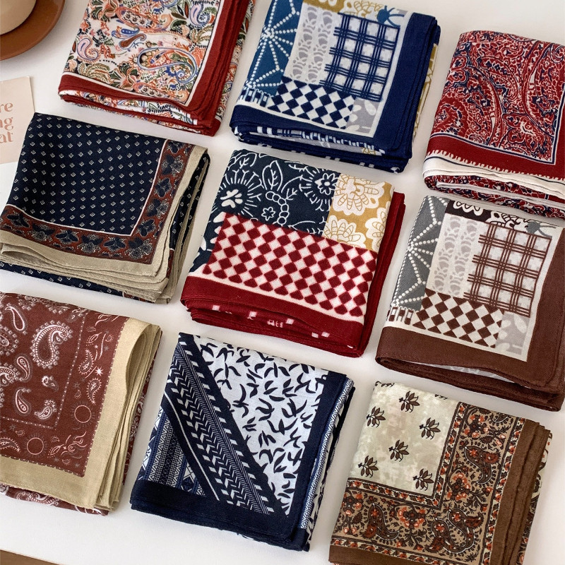 Retro High-End Square Scarf 2026 New Style Ladies All-Match Square Scarf