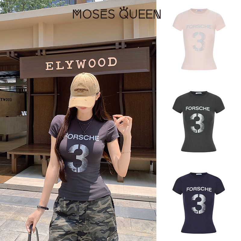 MOSESQUEEN มอสเซควีน เสื้อยืดแขนสั้นแขนยาวพิมพ์ลายย้อนยุคสไตล์อเมริกันดีไซน์เข้ารูปแต่งคอกลมเหมาะกับหุ่นกระชับสัดส่วน #63788