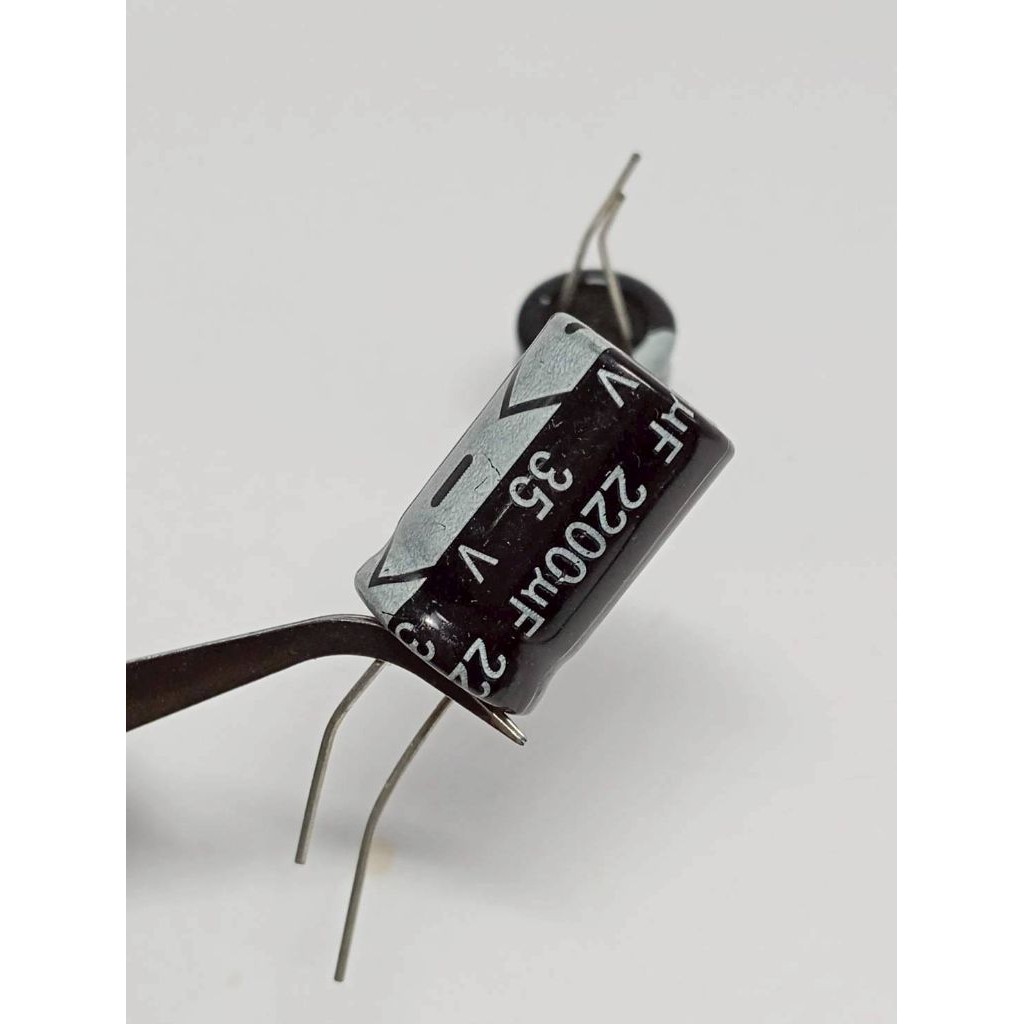 คาปาซิเตอร์ 2200uf 35v คาปาซิสเตอร์ 35v 2200uf capacitor 35v 2200uf ร้านในกทมส่งของทุกวัน