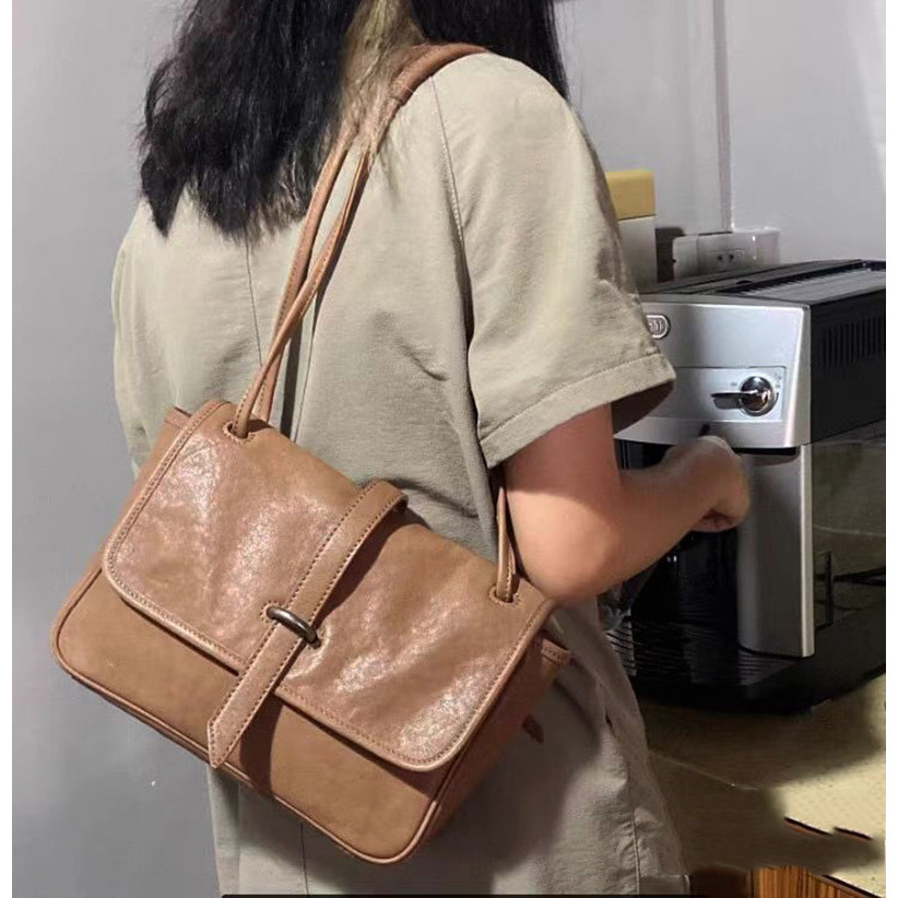 QIUZHEN Qiu Zhen Commuter สไตล์อังกฤษ Retro Messenger Bag
